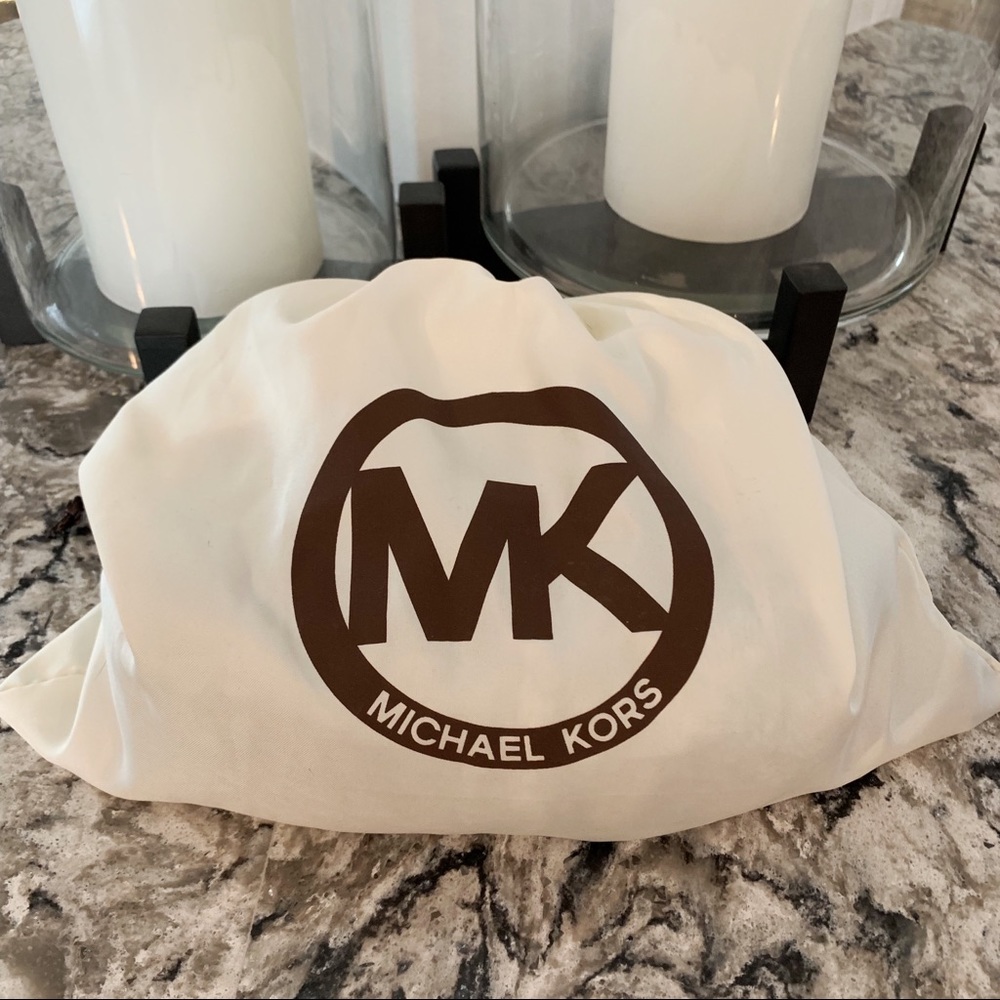 Michael Kors Crossbody - Picture 8 of 8